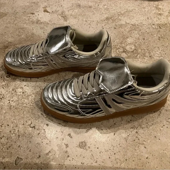 NWOB Steve Madden Silver Madrid Sneakers - Picture 9 of 14